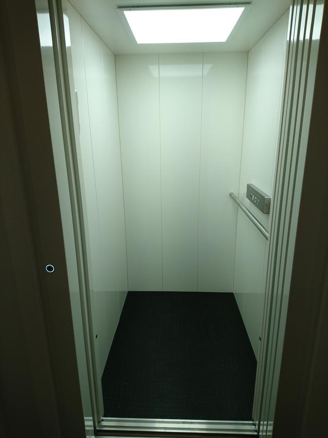 ツェルティンゲン・ラハティグ Wein-Quartier Leo Pazen Bed & Breakfast エクステリア 写真