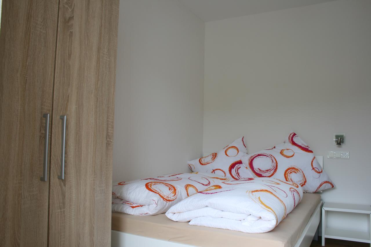 ツェルティンゲン・ラハティグ Wein-Quartier Leo Pazen Bed & Breakfast エクステリア 写真