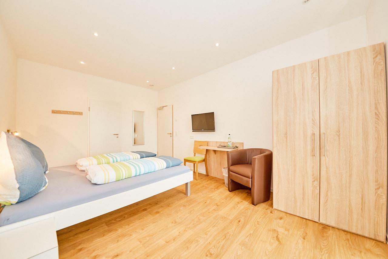 ツェルティンゲン・ラハティグ Wein-Quartier Leo Pazen Bed & Breakfast エクステリア 写真